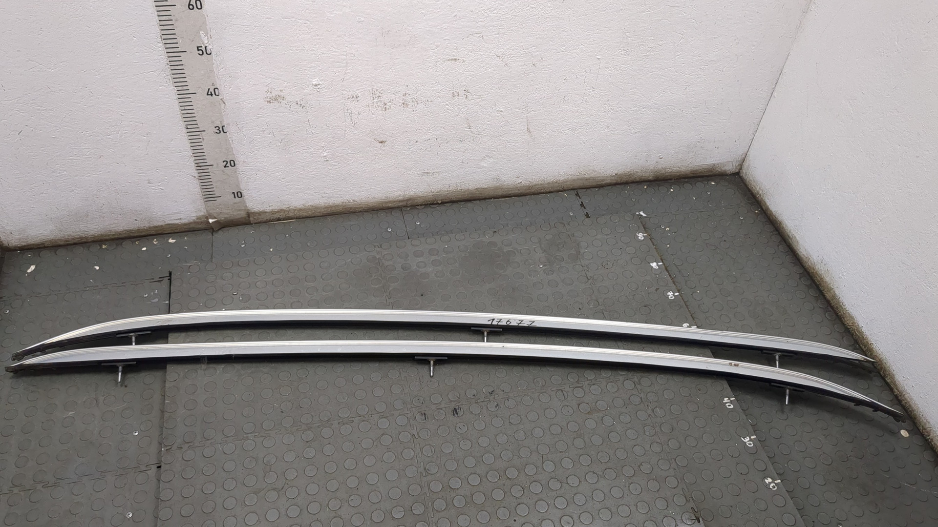 Рейлинги (релинг) к-кт (планки на крышу)