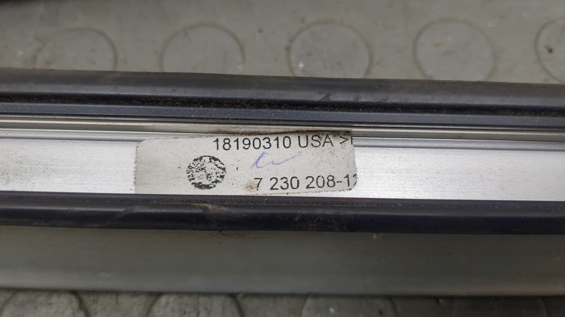 Рейлинги (релинг) к-кт (планки на крышу)