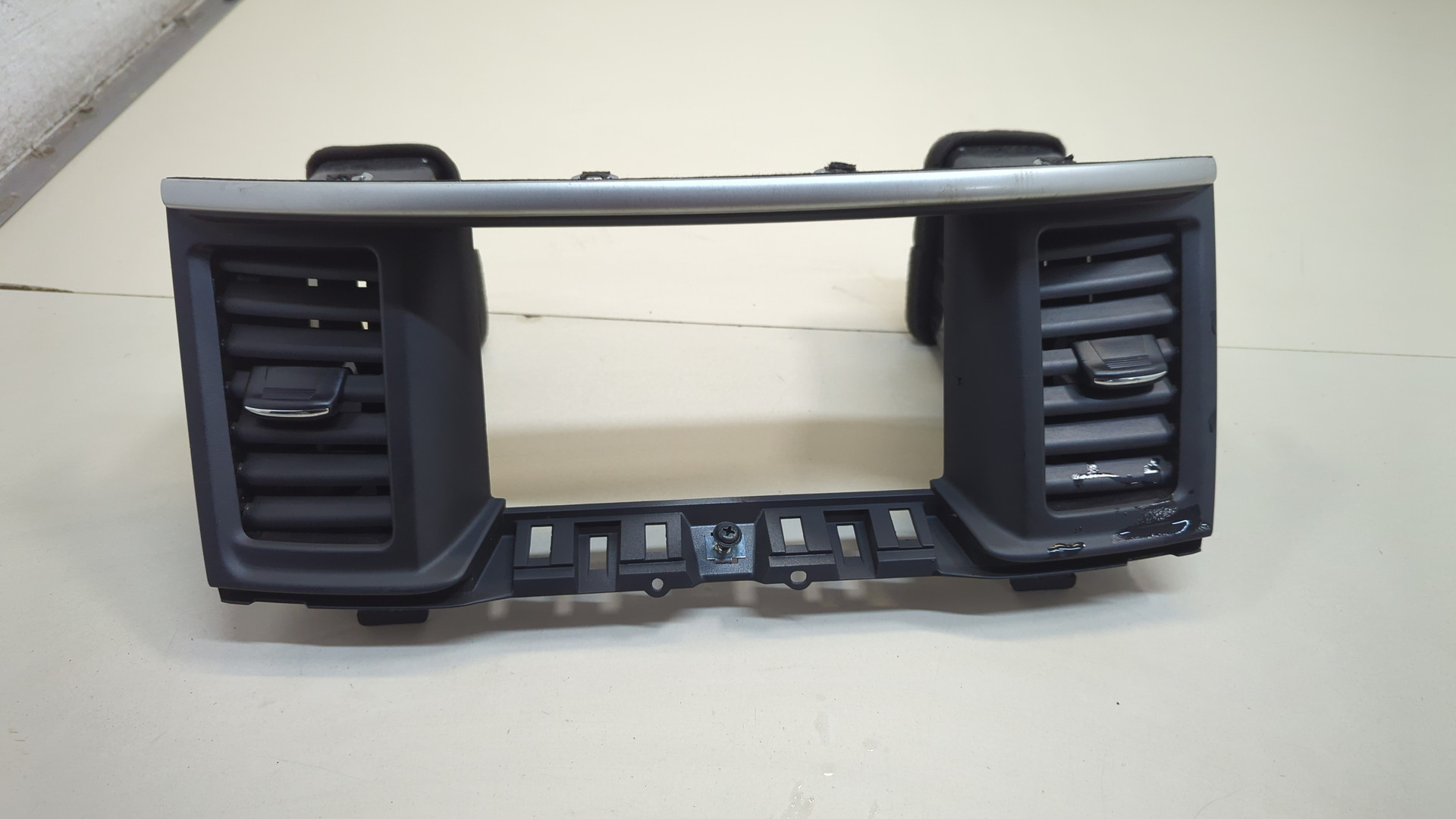 Дефлектор воздушный