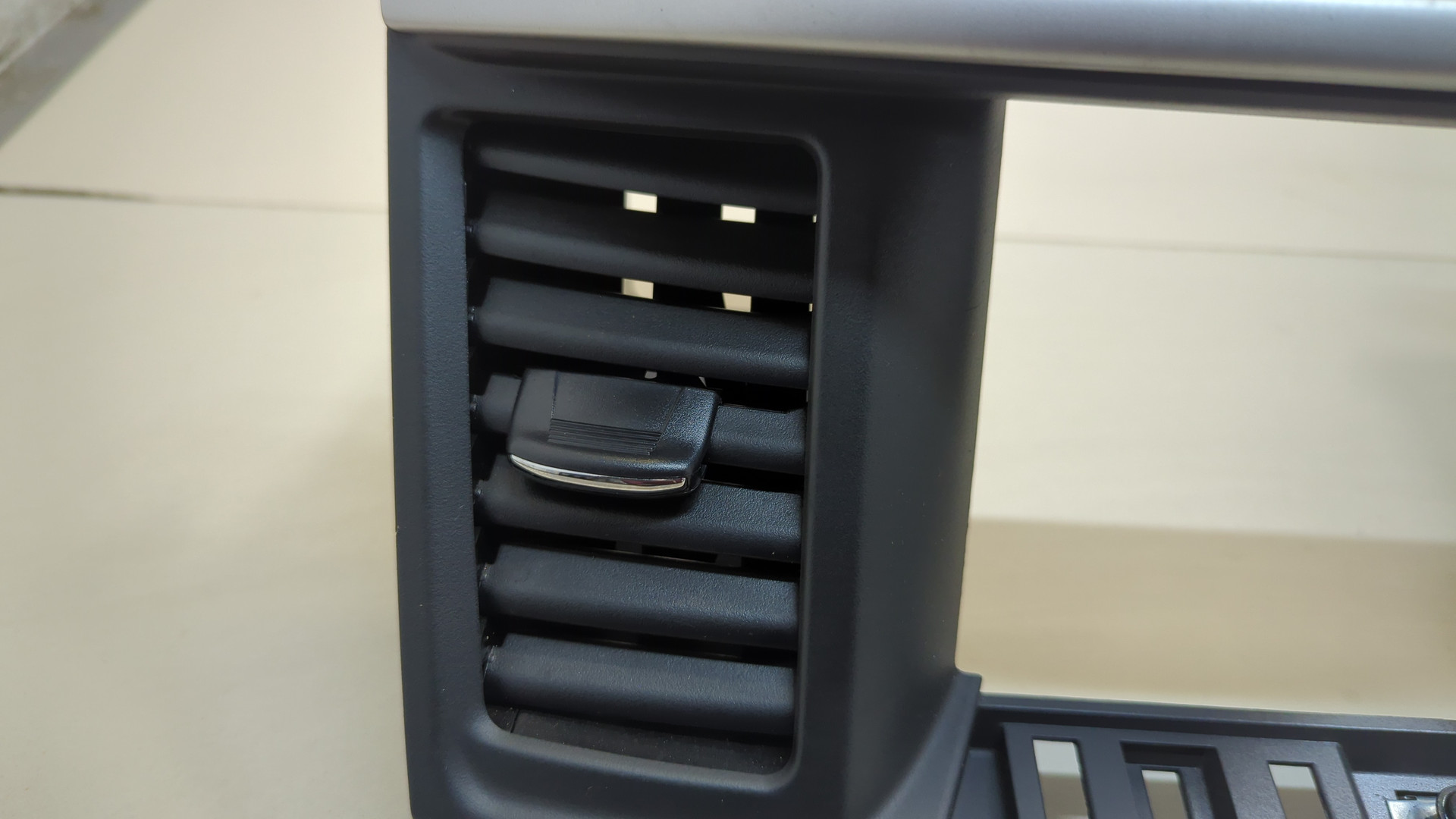 Дефлектор воздушный