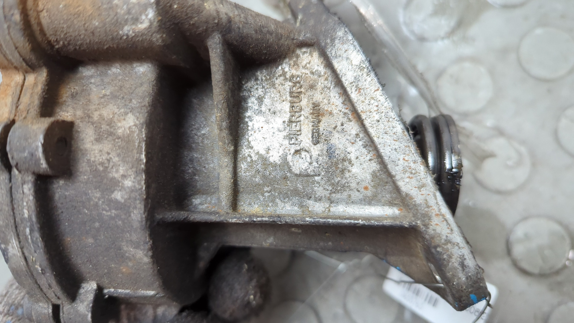 Насос вакуумный