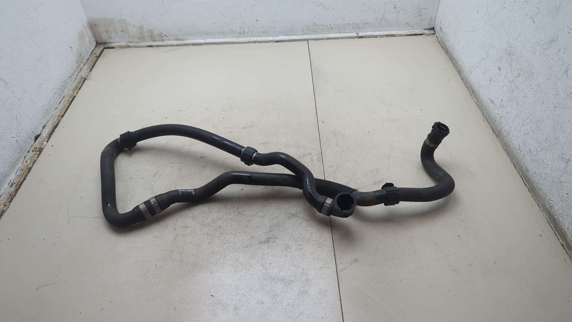 Шланг системы охлаждения