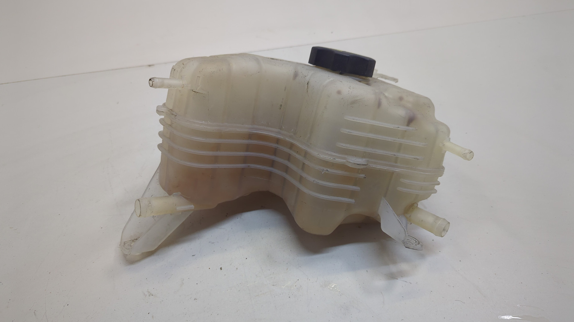 Бачок расширительный