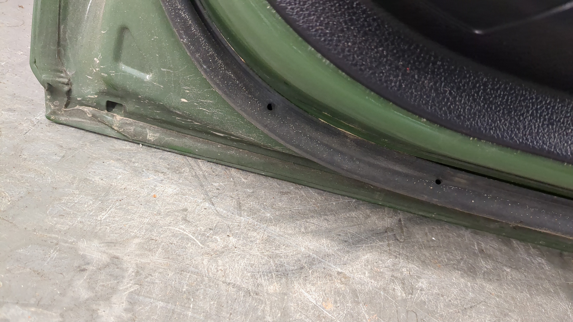 Дверь задняя правая