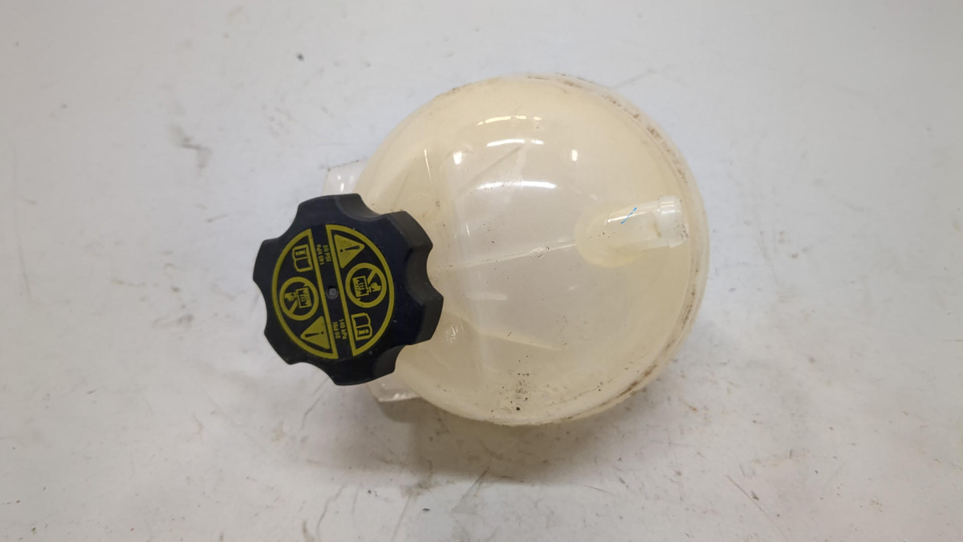 Бачок расширительный