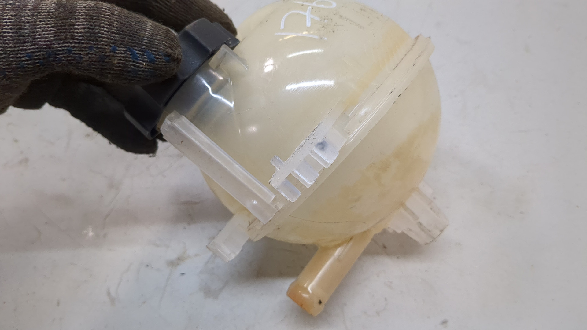 Бачок расширительный