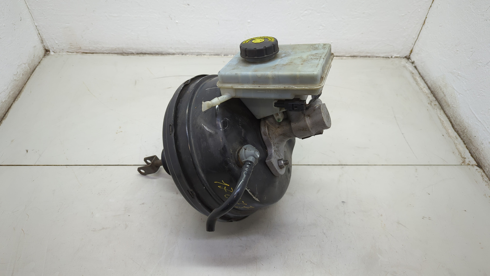 Цилиндр тормозной главный