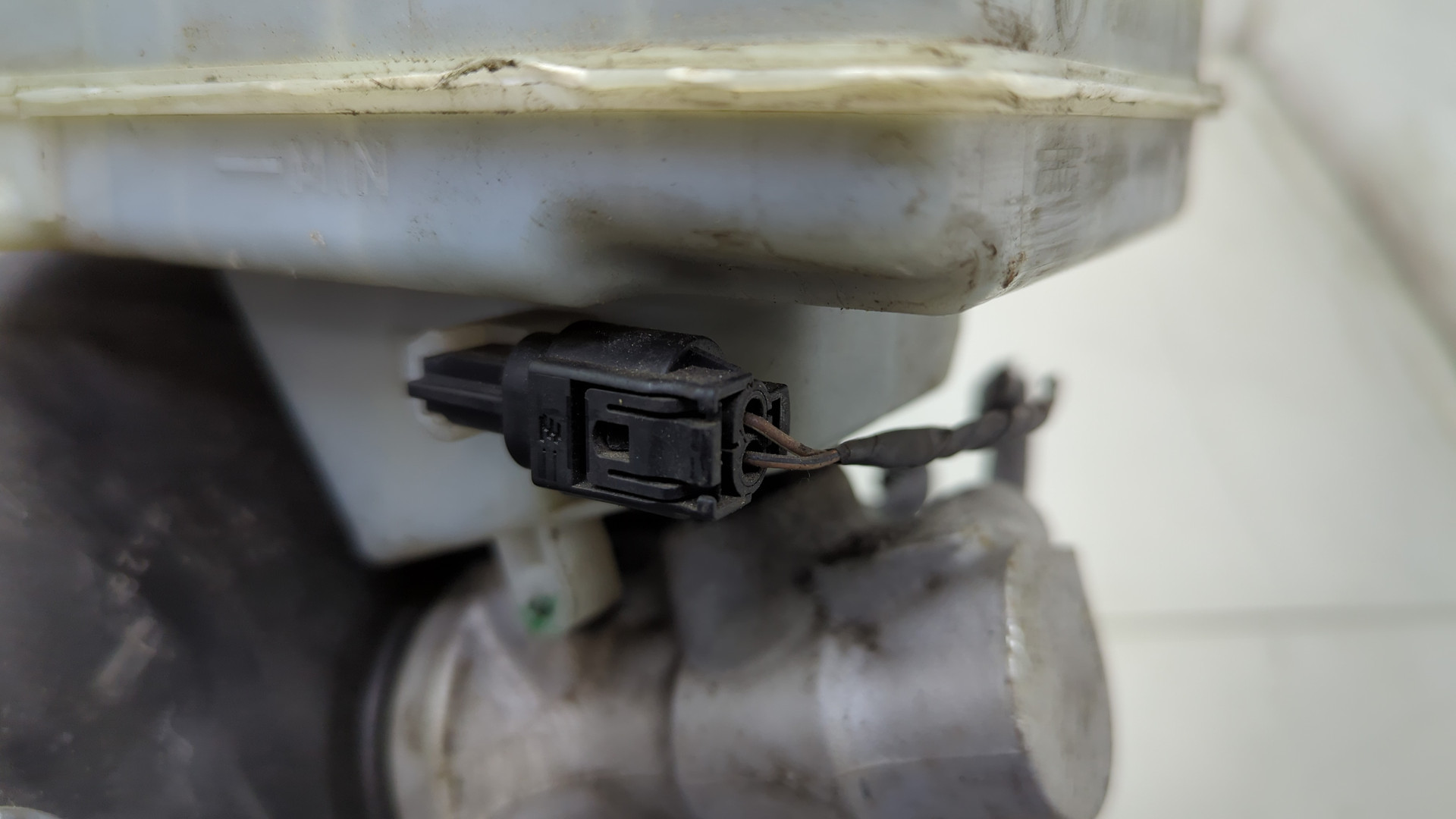 Цилиндр тормозной главный