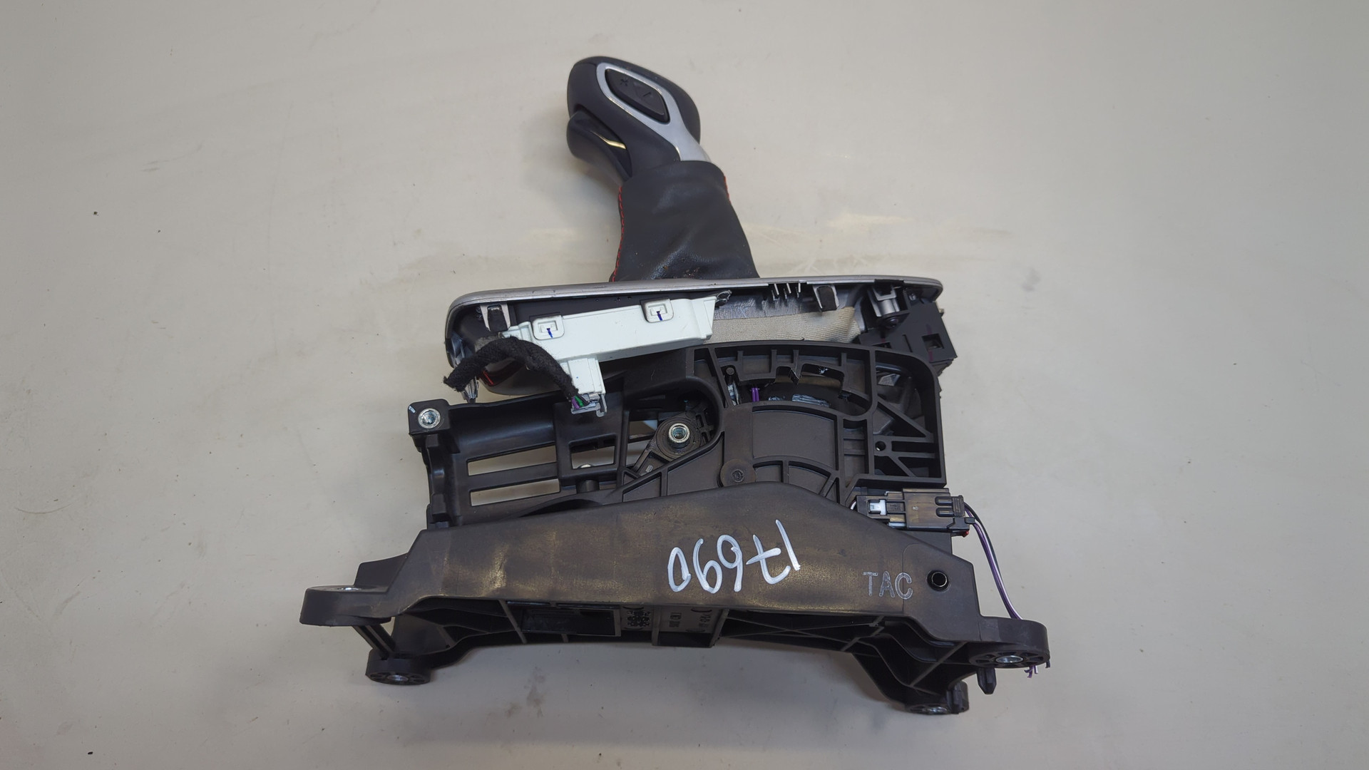 Кулиса МКПП / АКПП