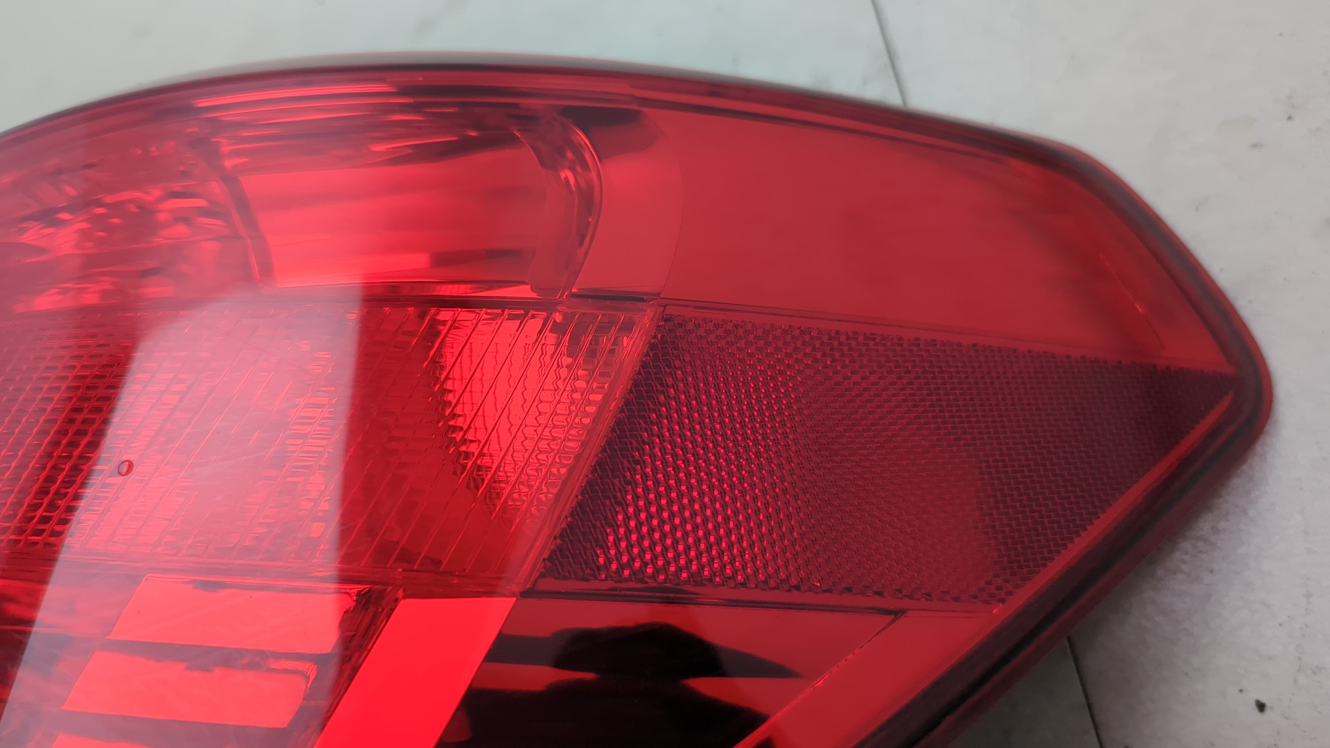 Фонарь задний правый