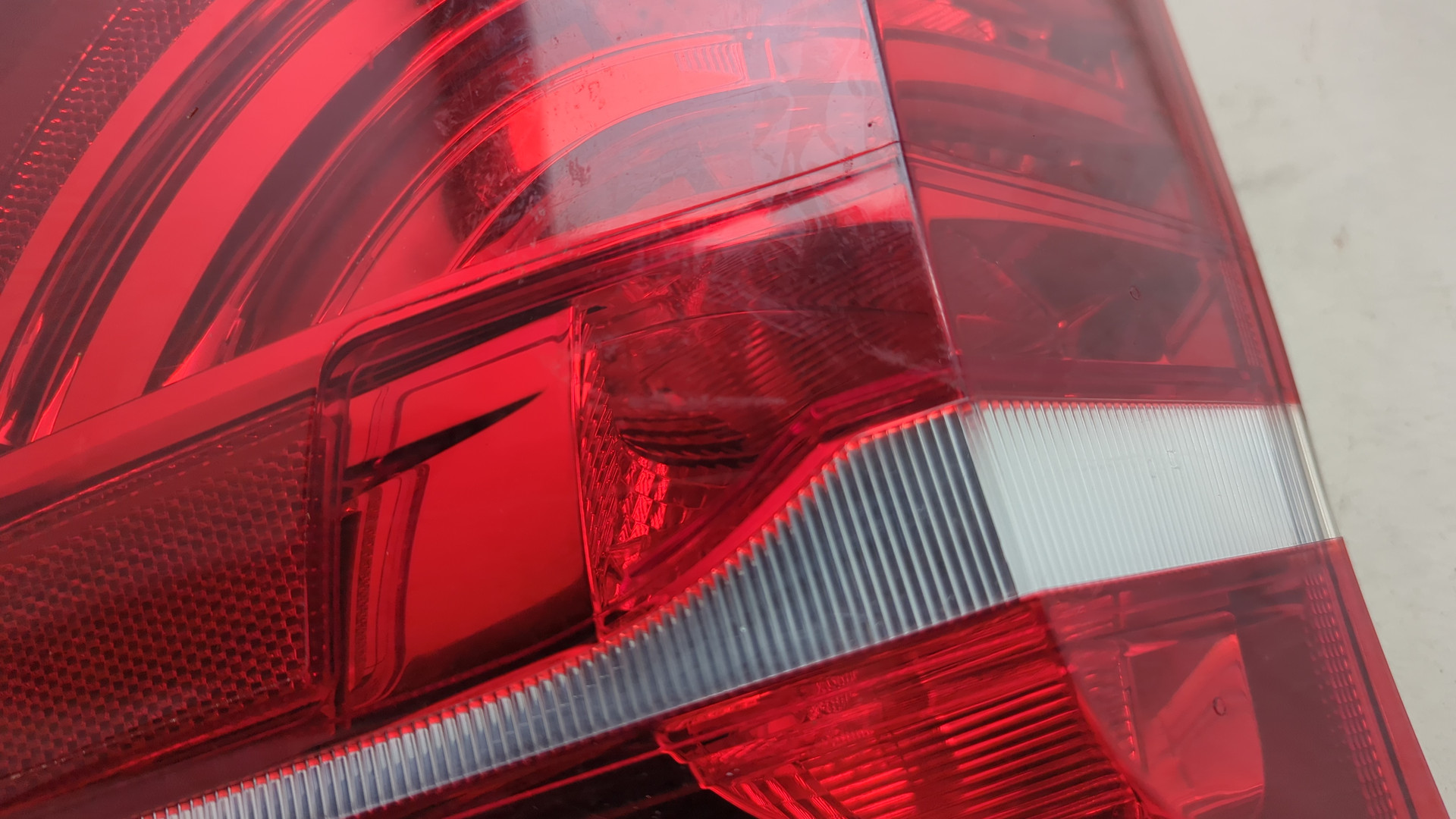 Фонарь задний левый