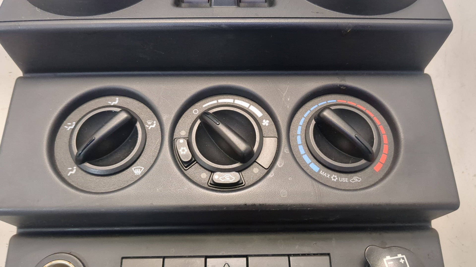 Переключатель отопителя