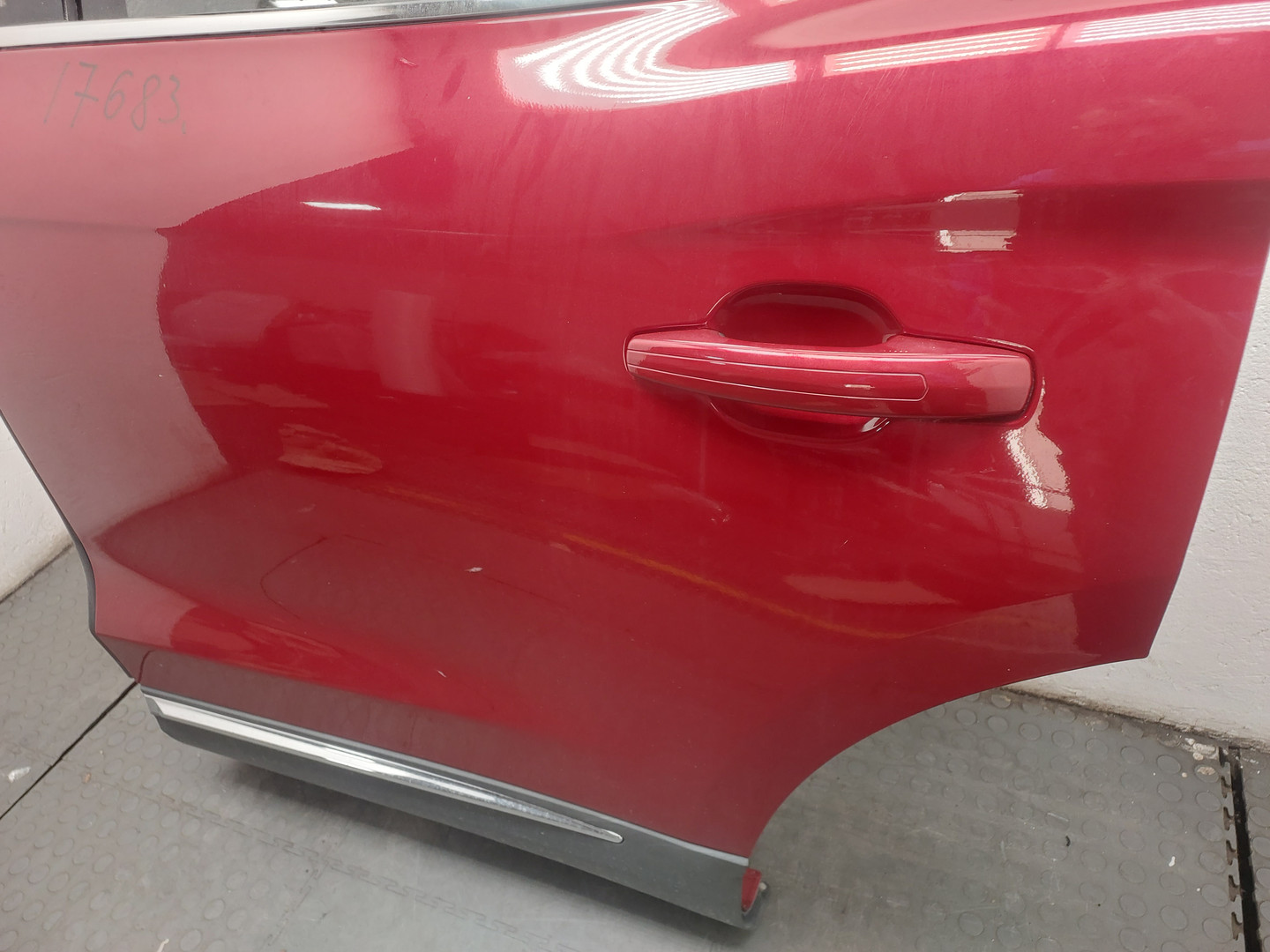 Дверь задняя левая