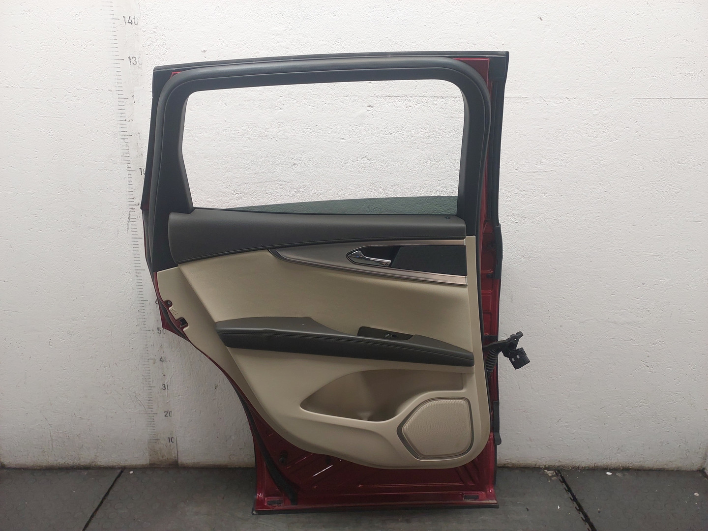 Дверь задняя левая