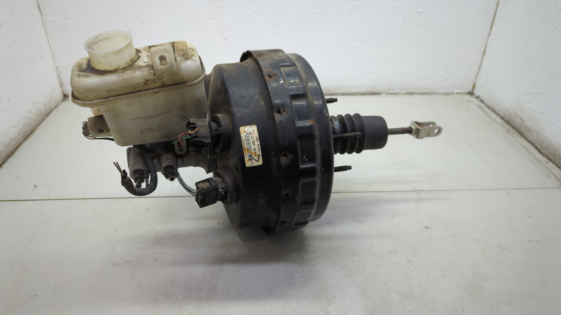 Цилиндр тормозной главный