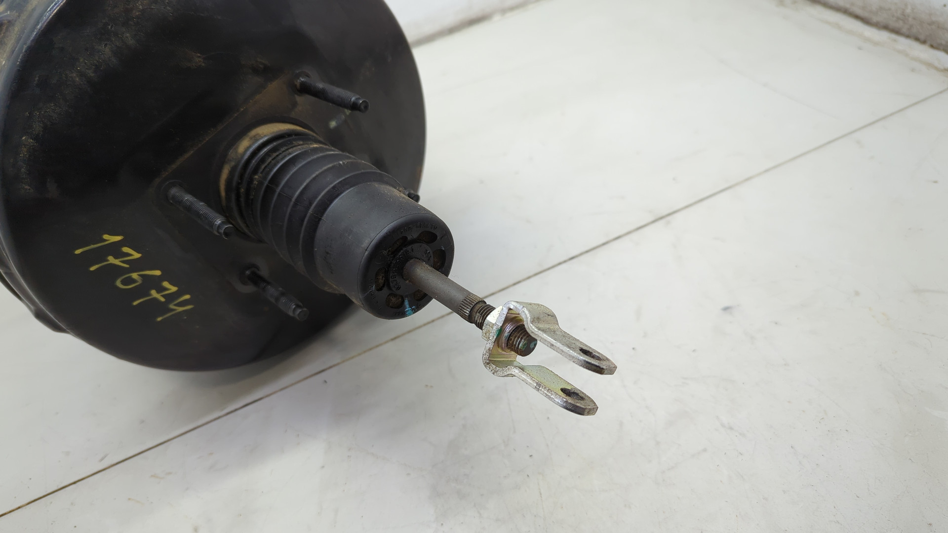 Цилиндр тормозной главный