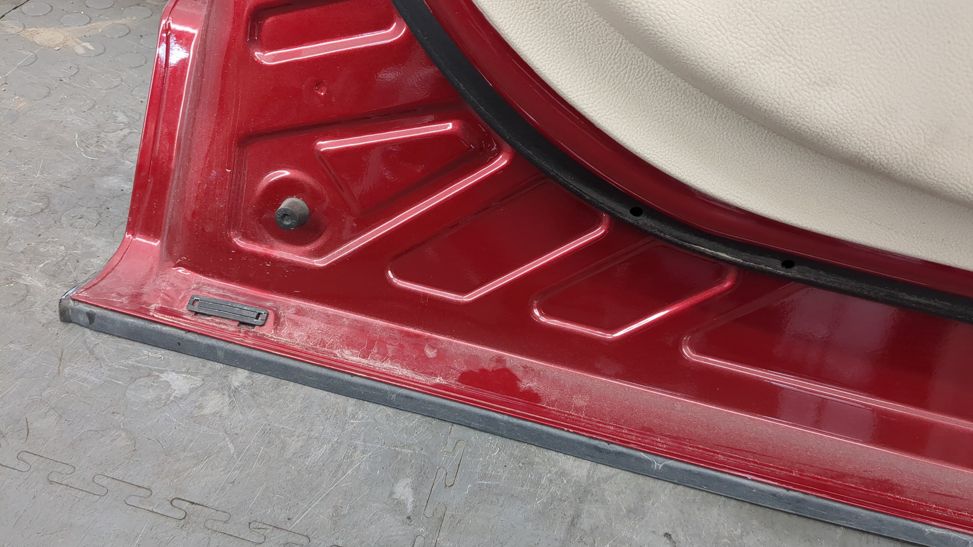 Дверь передняя левая