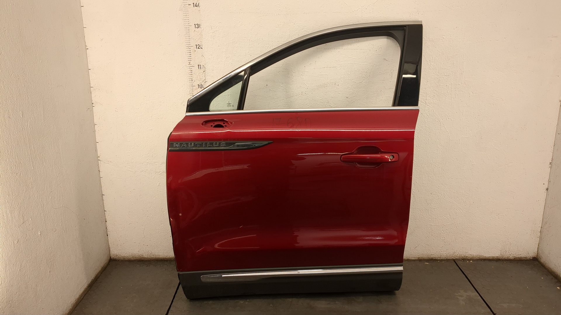 Дверь передняя левая