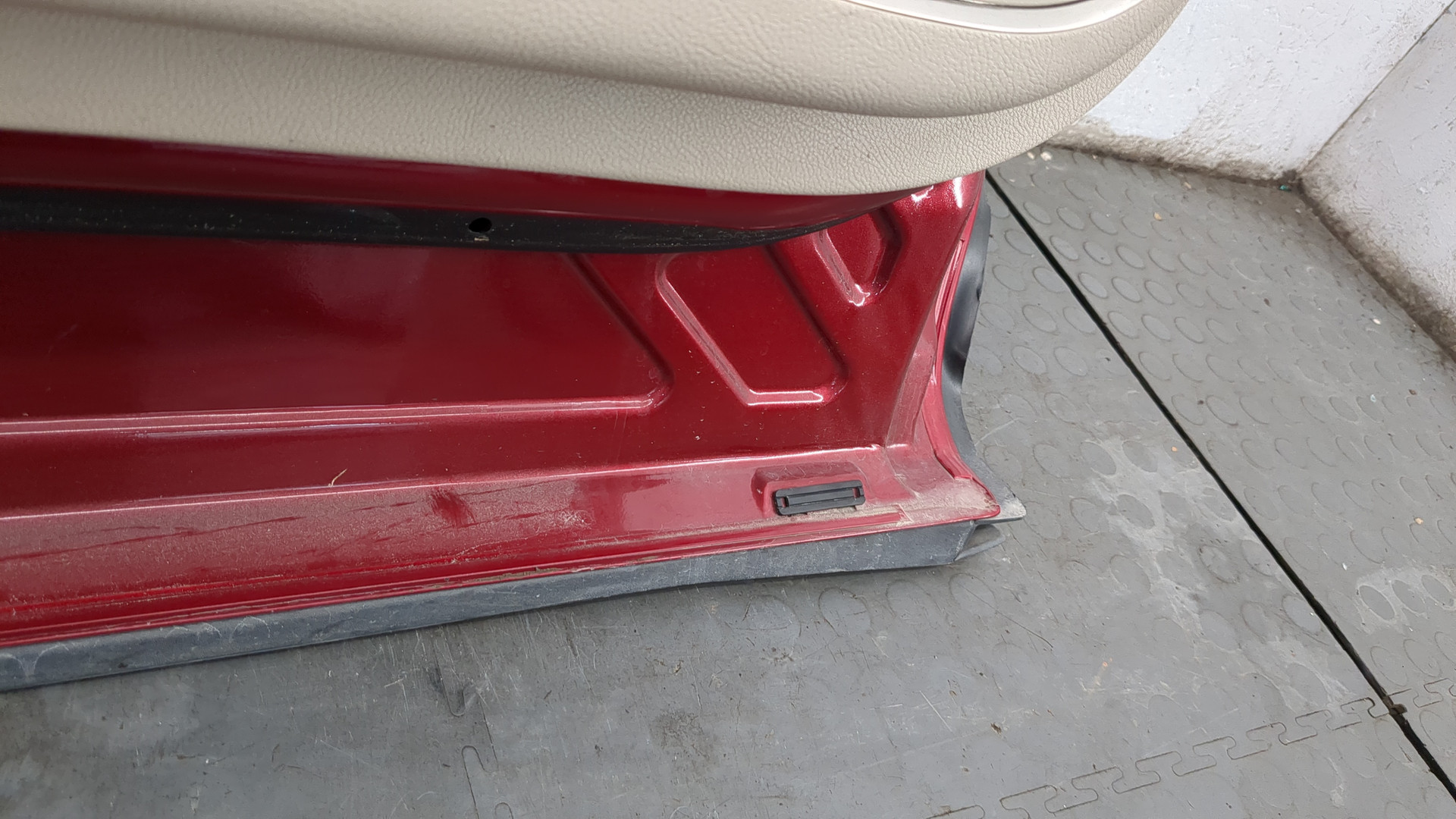 Дверь передняя левая