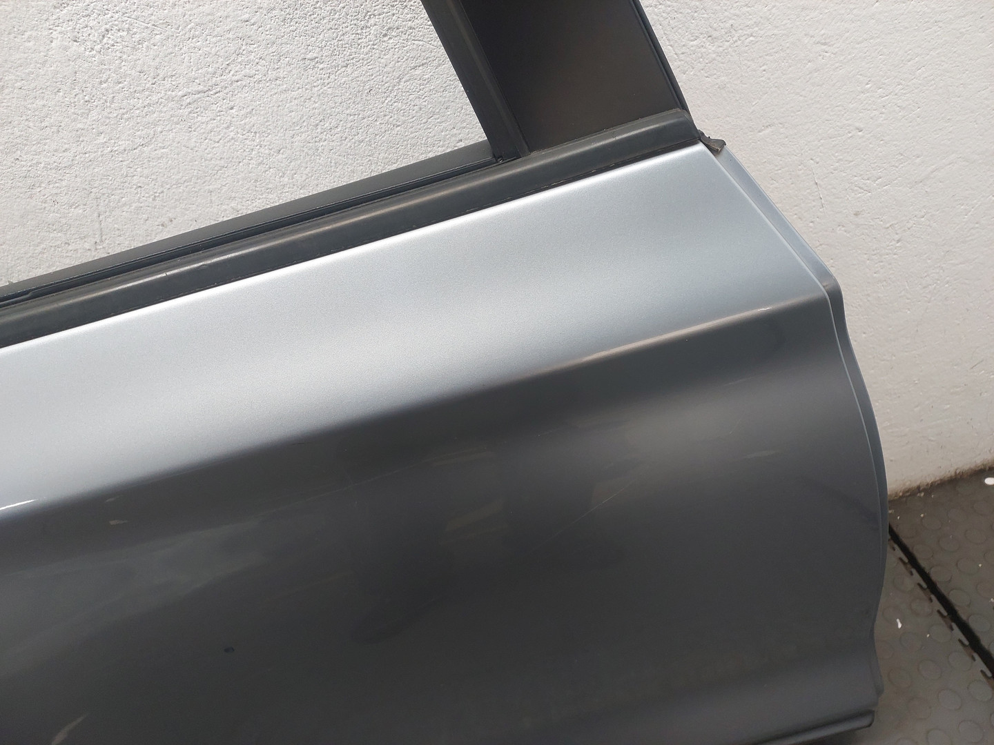 Дверь задняя правая