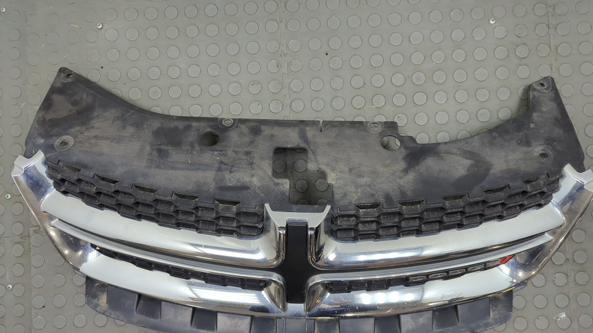 Решетка радиатора