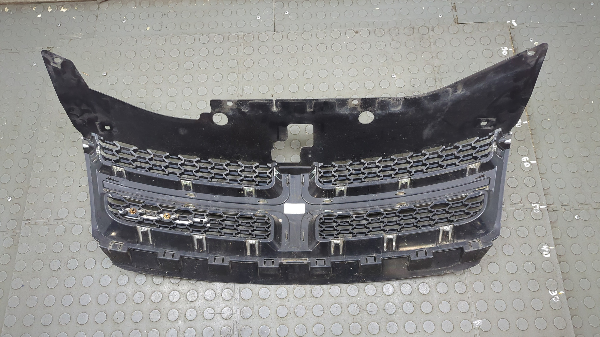 Решетка радиатора