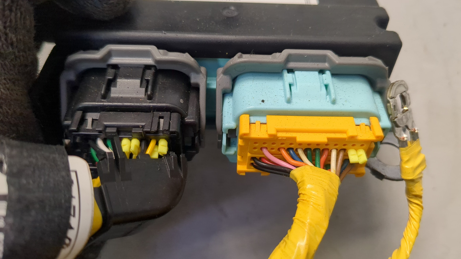 Блок управления подушек безопасности (AIR BAG)