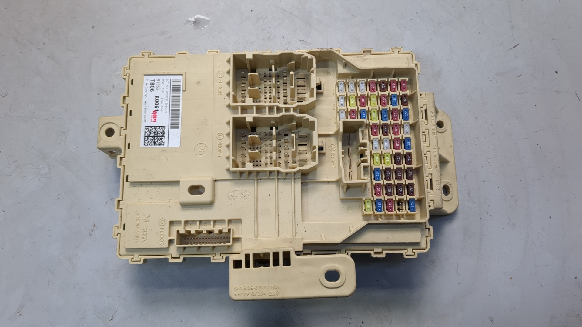 Блок предохранителей