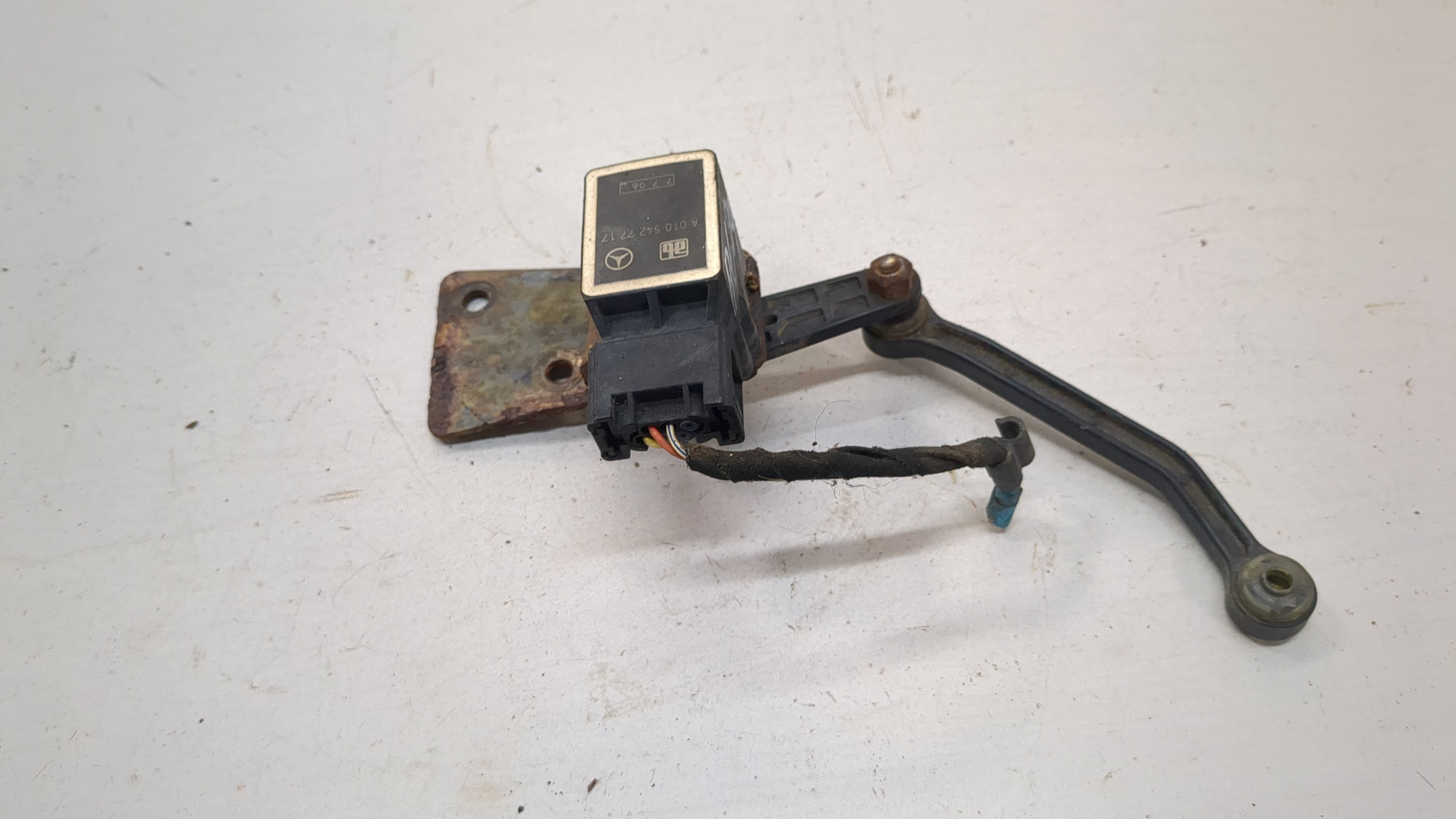 Датчик регулировки дорож. просвета