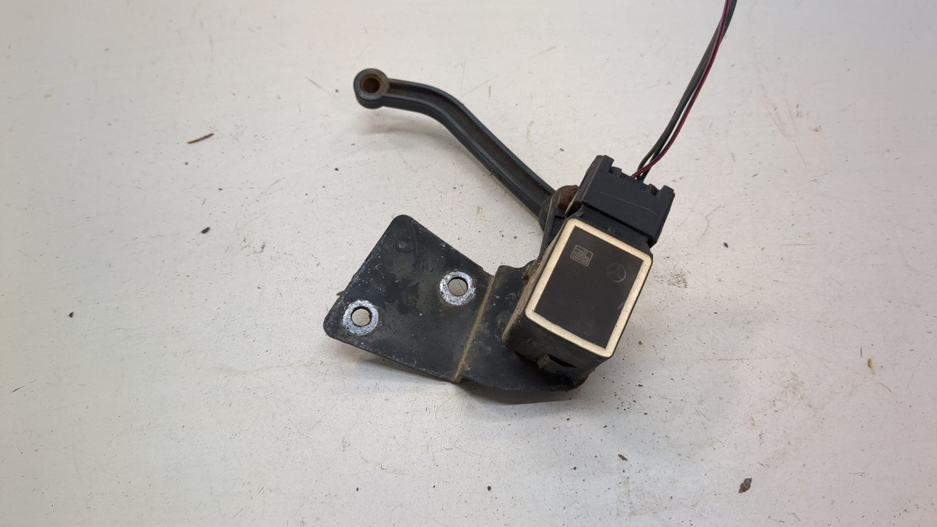 Датчик регулировки дорож. просвета