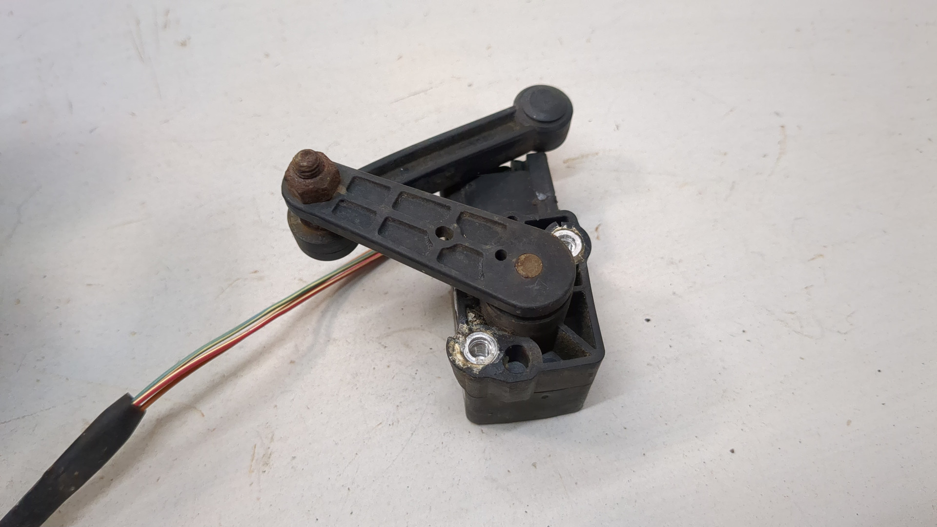 Датчик регулировки дорож. просвета