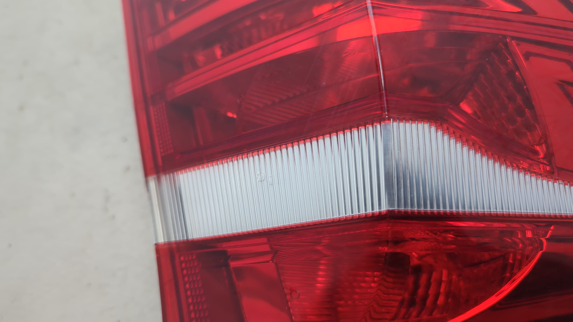 Фонарь задний правый