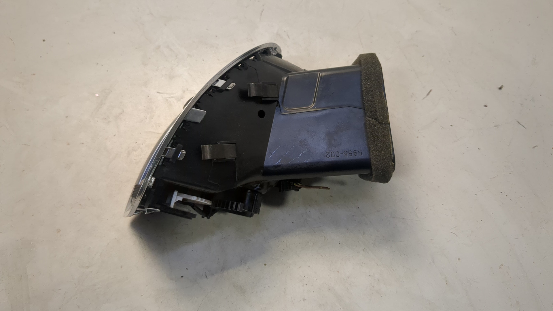 Дефлектор воздушный