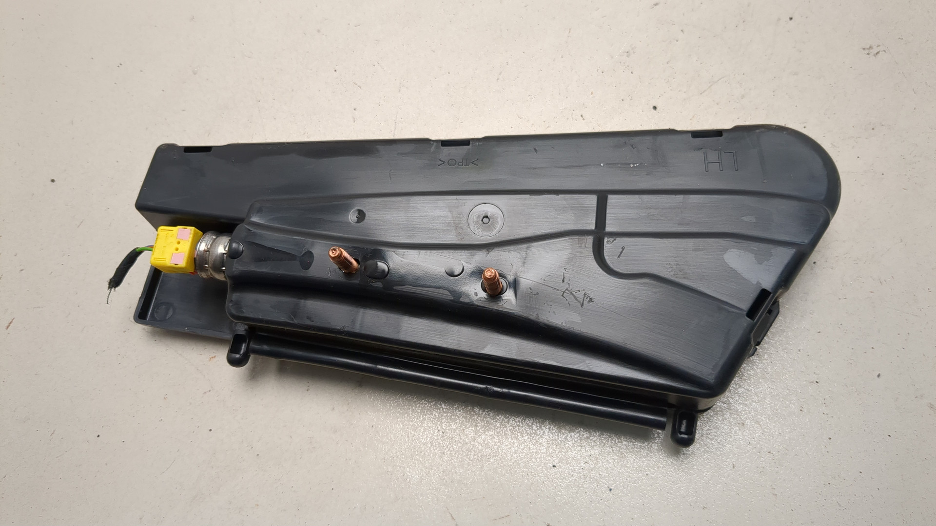 Подушка безопасности боковая (в сиденье)