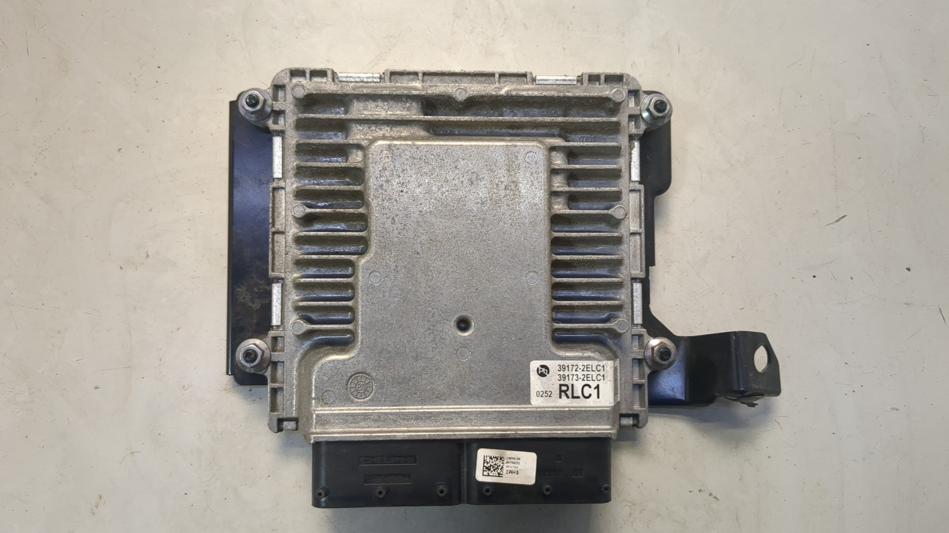 Блок управления двигателем