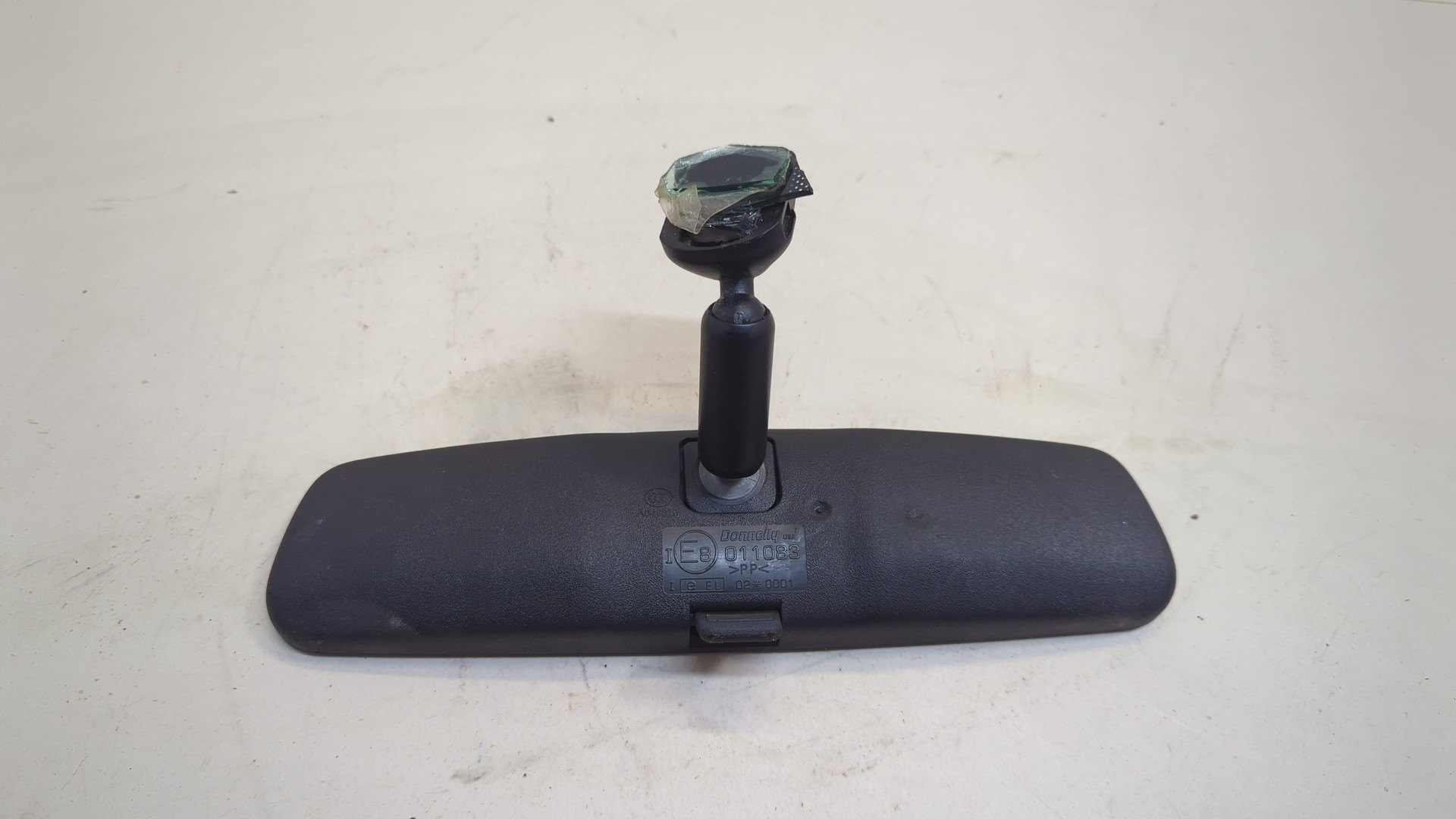 Зеркало заднего вида