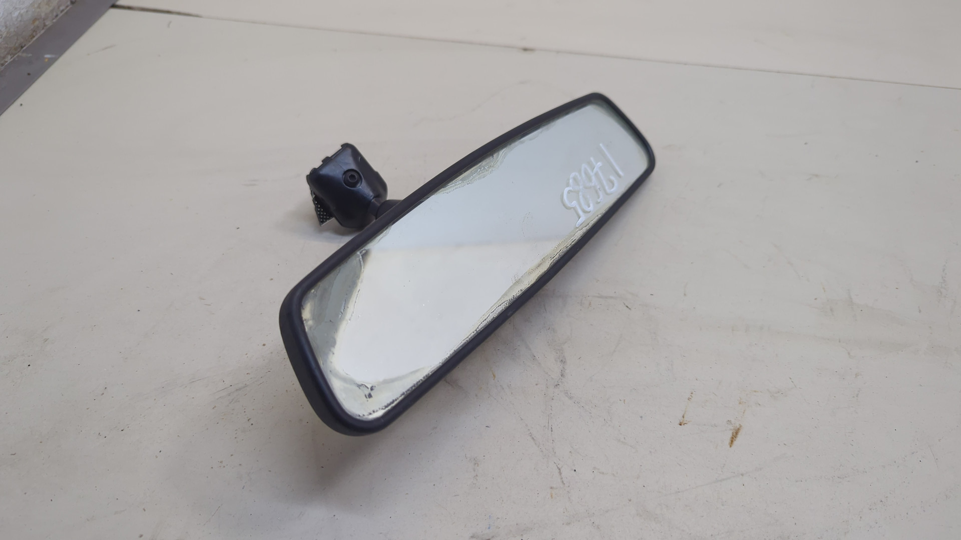 Зеркало заднего вида