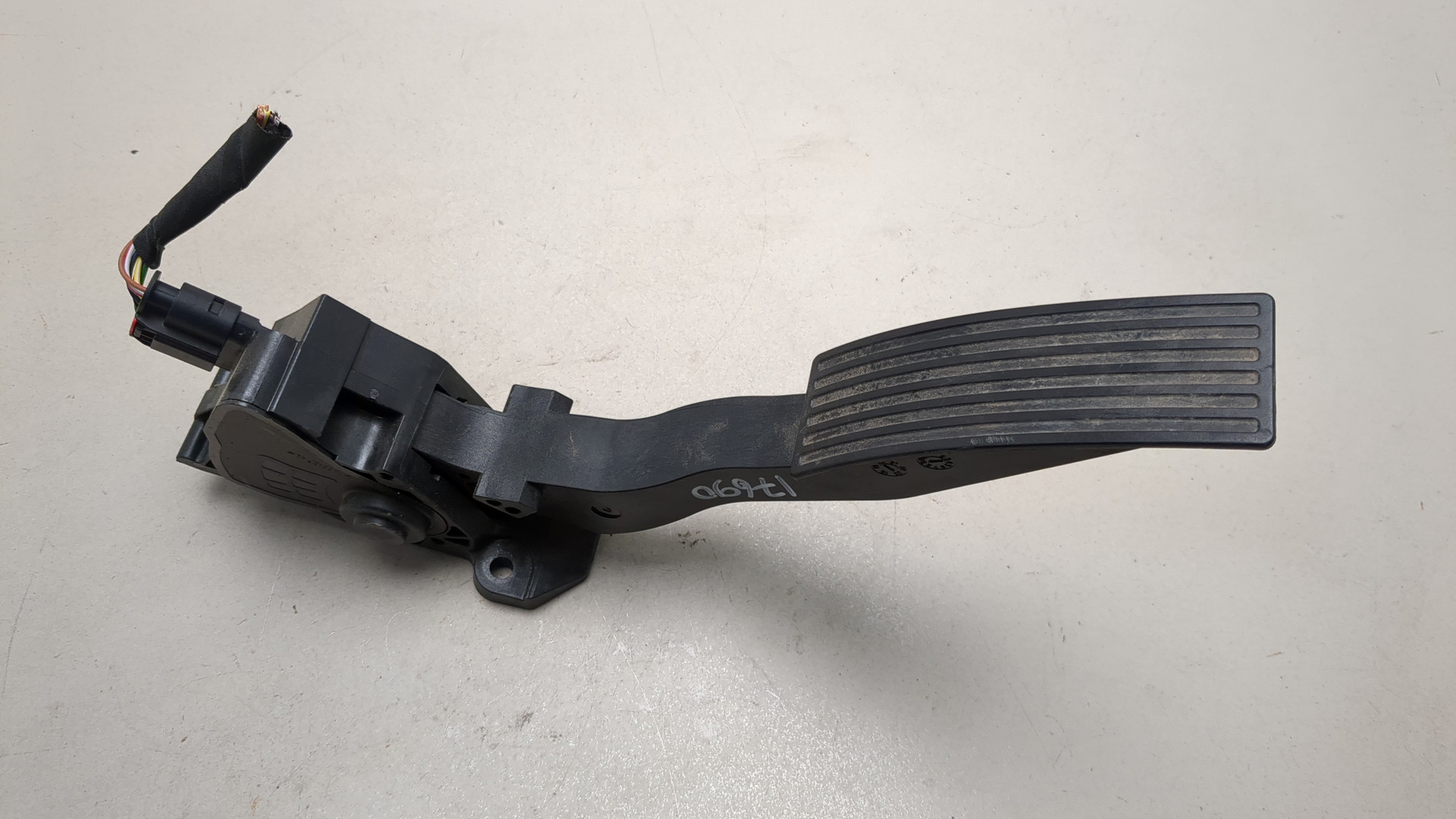 Педаль газа