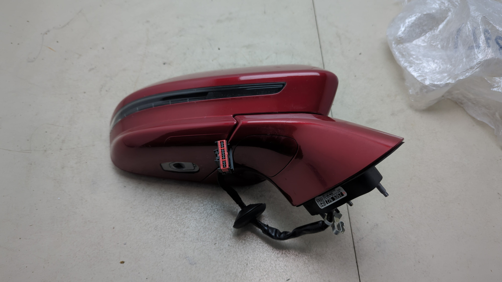 Зеркало правое электрическое