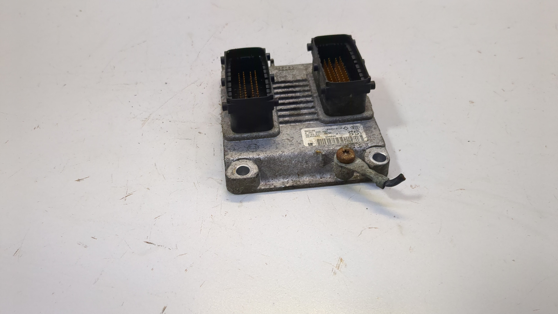 Блок управления двигателем