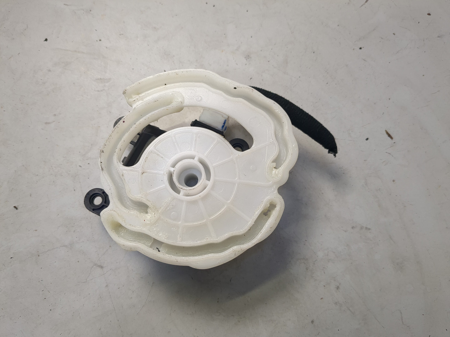 Моторчик заслонки печки