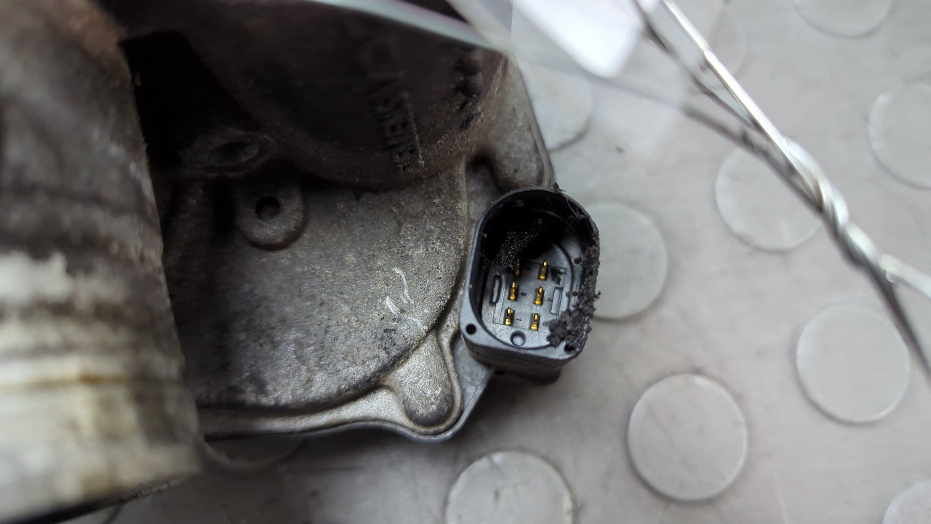 Заслонка дроссельная электрическая