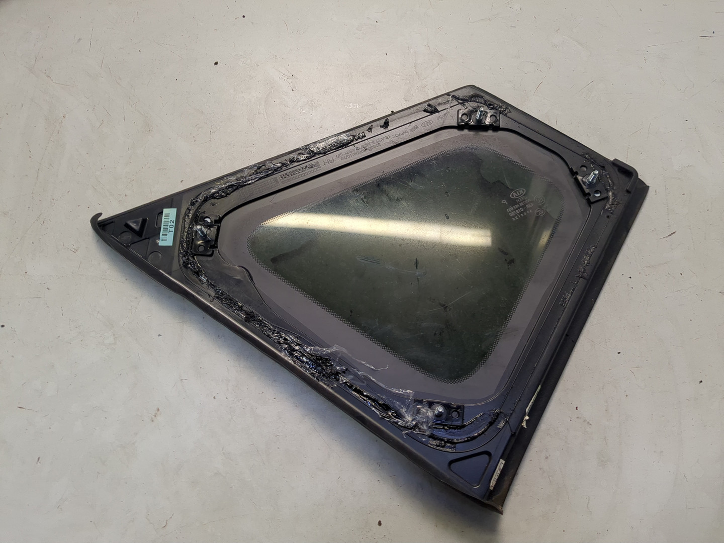 Стекло кузовное глухое правое