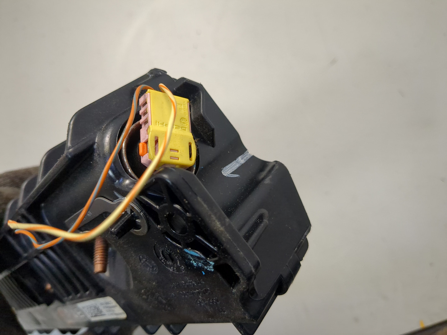 Подушка безопасности нижняя (для колен)