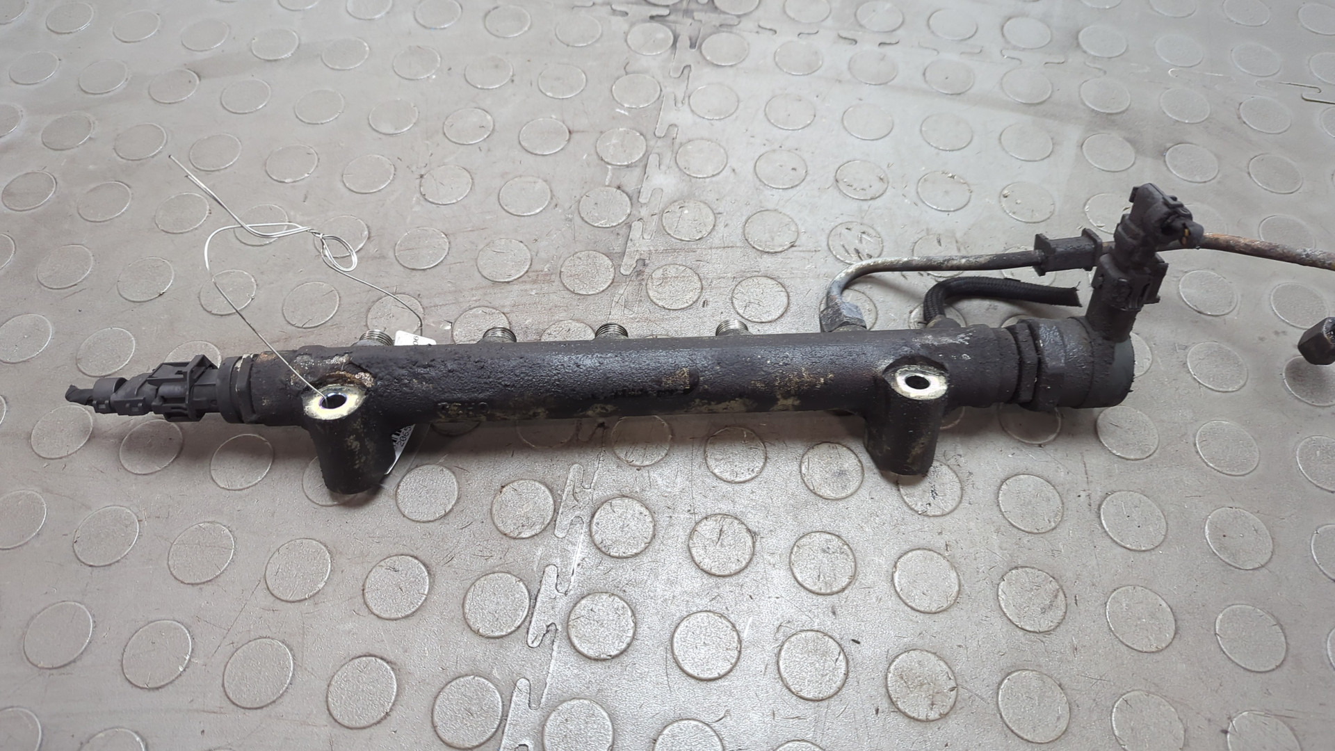 Рейка топливная (рампа)