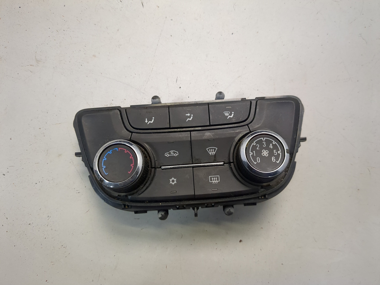 Переключатель отопителя