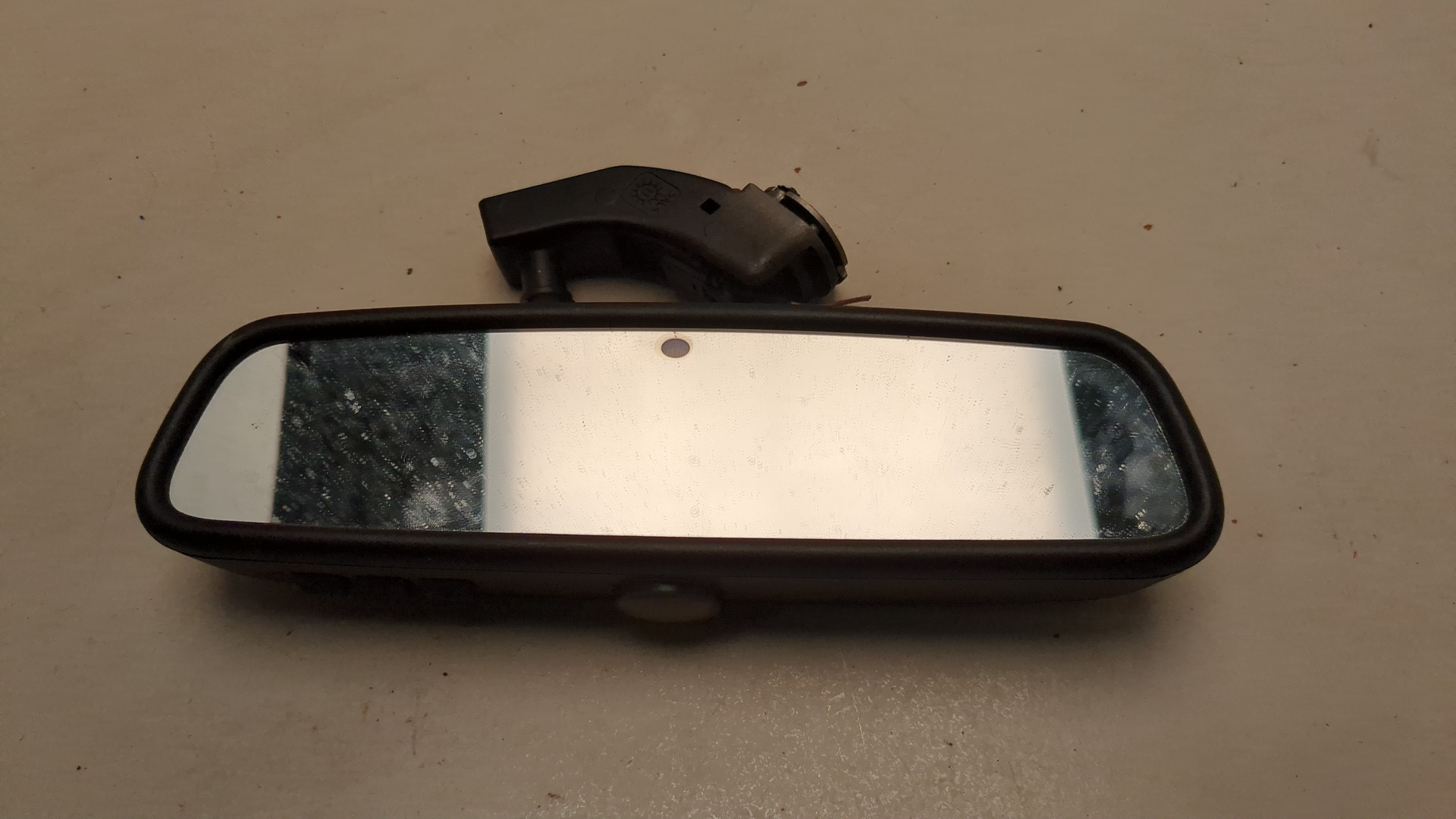 Зеркало заднего вида