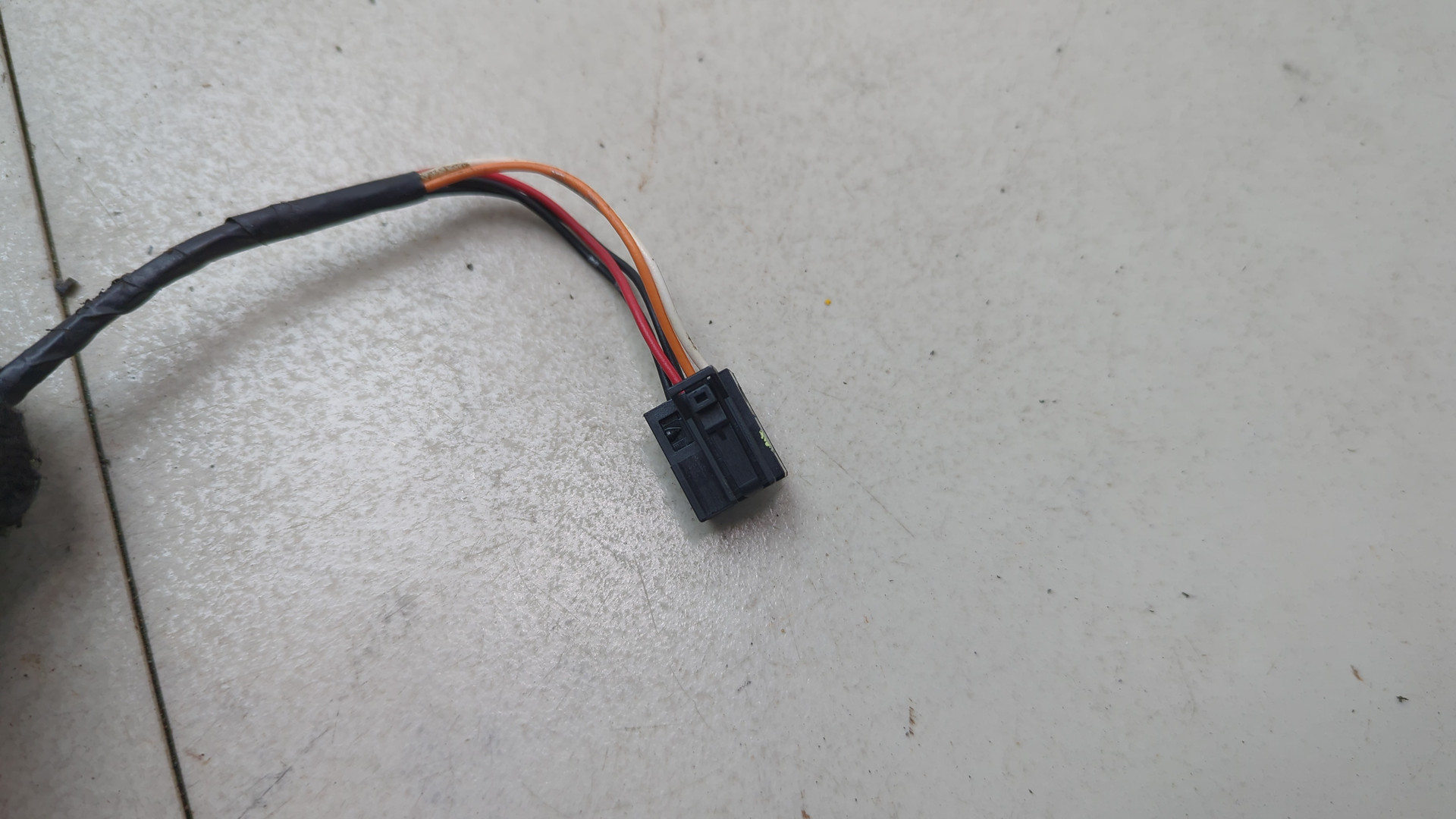 Зеркало правое электрическое