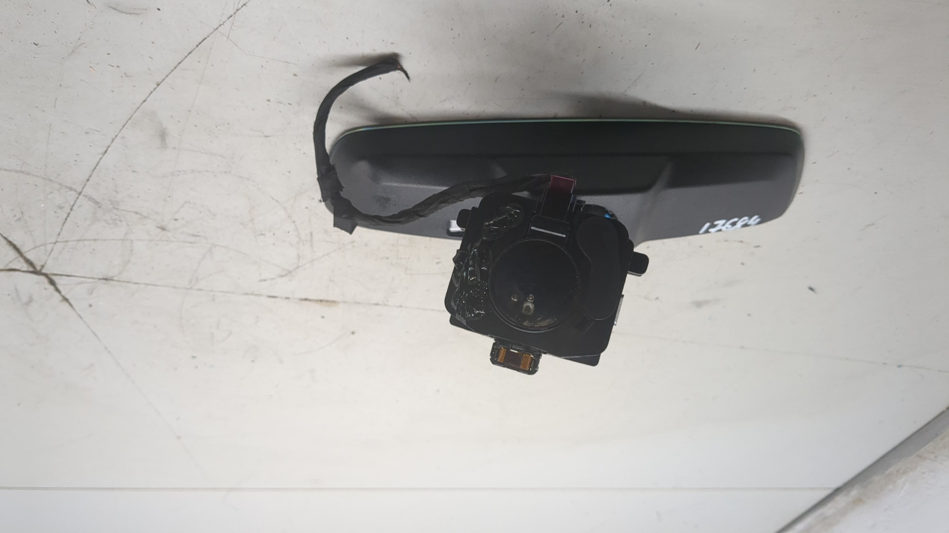 Зеркало заднего вида