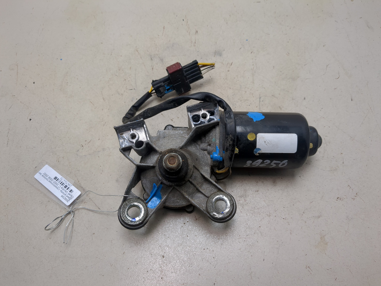 Моторчик стеклоочистителя передний